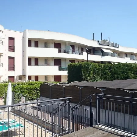 Aurora Park דירה