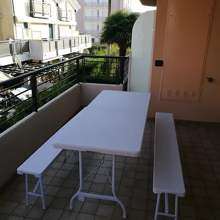 Aurora Park דירה *
